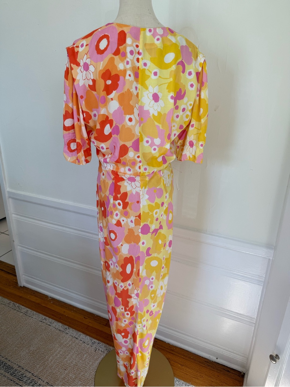 RIXO Ariel Floral Draped Midi Dress M - Picture 3 of 12